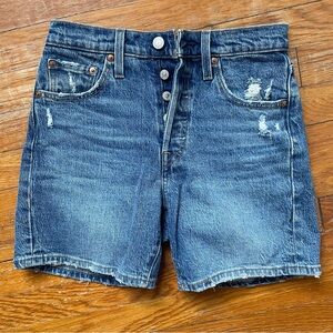Levi’s 501 size 25 front button shorts